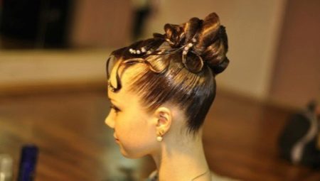 Coiffures pour les filles à la danse de salon