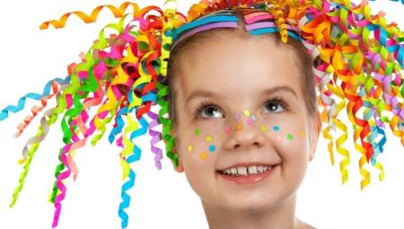 Coiffures drôles et drôles pour les filles