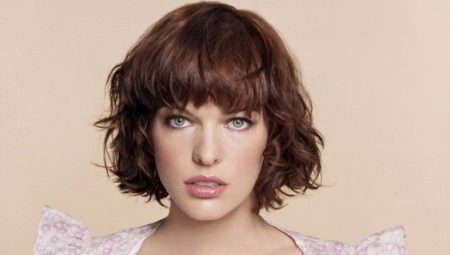 Coupe de cheveux shaggy pour les cheveux courts