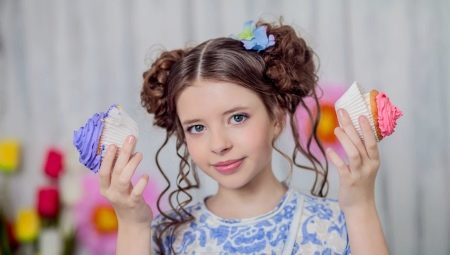Choisir une coiffure pour des vacances pour les filles