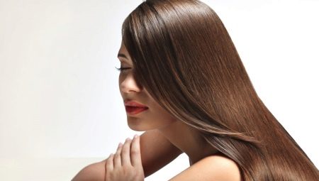 Quels sont les moyens de lisser les cheveux et comment les utiliser correctement?