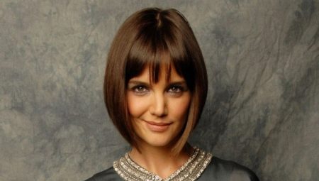 Coupes de cheveux courtes pour les femmes après 40 ans