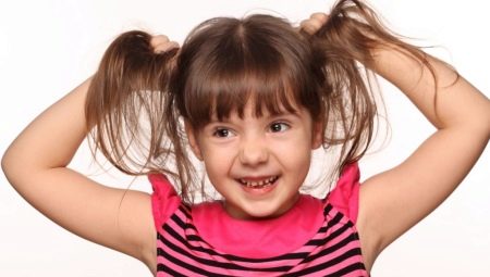 Belles coiffures pour les filles à la maternelle en 5 minutes