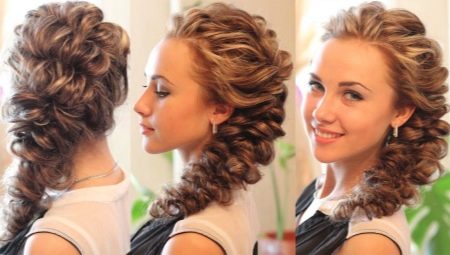 Coiffures avec des élastiques pour les cheveux longs