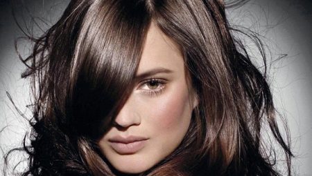 Coupe de cheveux italienne pour cheveux moyens: caractéristiques, conseils pour choisir et coiffer