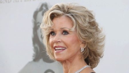 Coupes de cheveux pour les femmes après 50 ans: caractéristiques, variétés, nuances de sélection