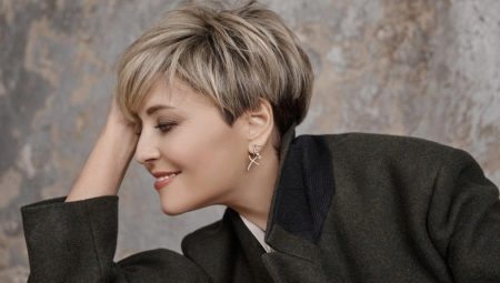 Pixie longue coiffure: caractéristiques et types