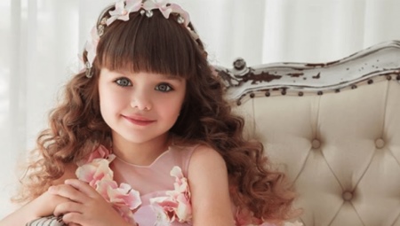 Comment faire des boucles bébé à la maison?