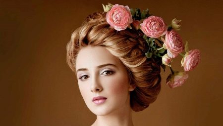 Coiffures dans le style du XIXème siècle: idées et astuces sur le design