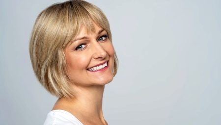 Coupes de cheveux pour les femmes de 45 ans
