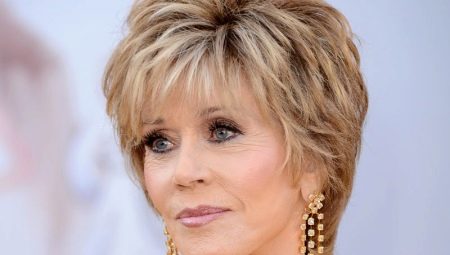 Choisir une coupe de cheveux pour les femmes après 55 ans