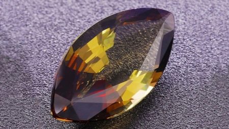 Andalousite: caractéristiques, types et propriétés de la pierre