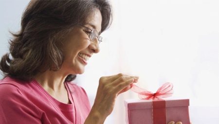 Que donner à une femme depuis 60 ans?