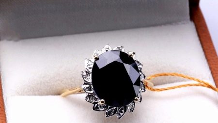 Caractéristiques et propriétés des saphirs noirs