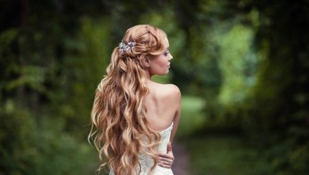 Coiffures pour cheveux longs avec leurs propres mains