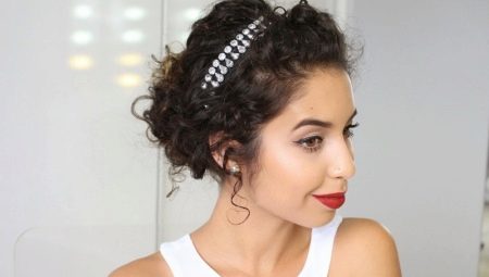 Coiffures avec des boucles: des idées pour tous les jours et les vacances