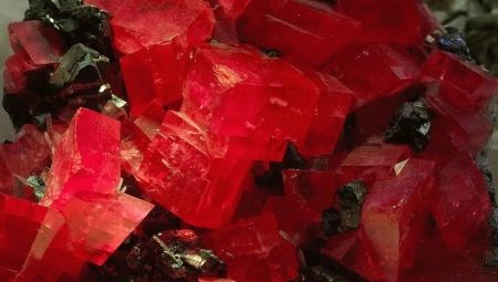 Rhodochrosite: description, propriétés et variétés