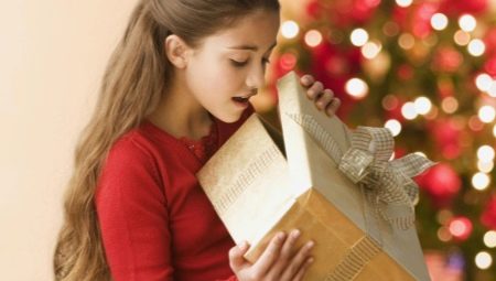 La liste de cadeaux pour une fille de 13 ans pour le nouvel an