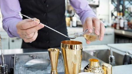 Cuillère de bar: caractéristiques, choix et utilisation