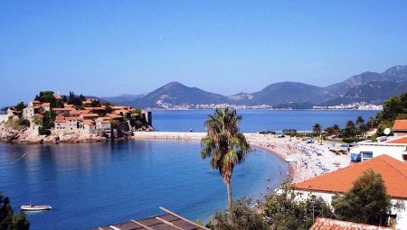 Vues de la ville de Budva au Monténégro