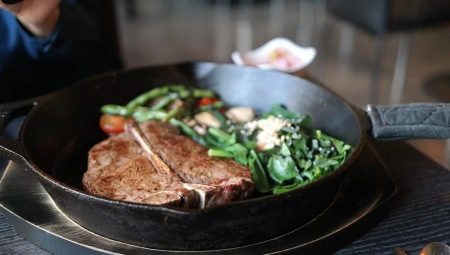 Comment choisir une casserole pour le steak?