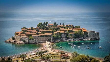 Milyen nyelvet beszélnek Montenegróban?