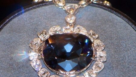 Caractéristiques et histoire du diamant Hope