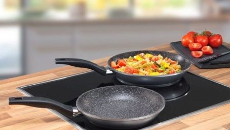 Casseroles en pierre: avantages et inconvénients, caractéristiques de choix