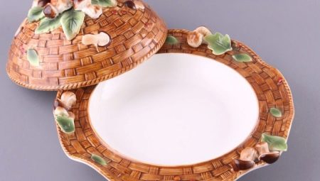 Plats à crêpes avec couvercle