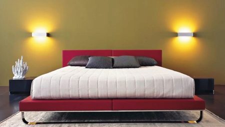 Applique dans la chambre au dessus du lit: vues et emplacement