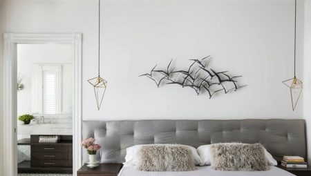 Que pendre sur le lit dans la chambre?