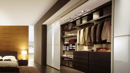 Dressing pour la chambre à coucher: comment choisir et organiser?