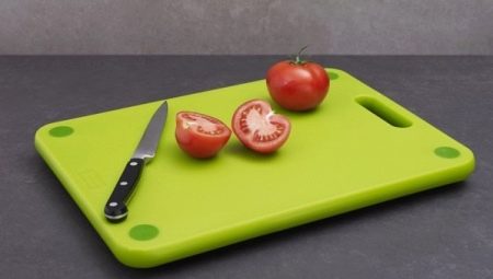Planches à découper en plastique: caractéristiques et choix