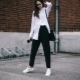 Les pantalons taille haute sont de retour à la mode