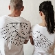 T-shirts jumelés pour deux