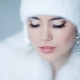 Manteau de fourrure blanche