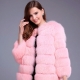 Manteau de fourrure rose