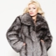 Manteau de fourrure de renard d'argent