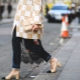 Chaussures beiges et noires