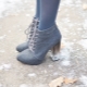 Bottines à talons et lacets