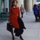 Des vêtements dans le style des années 80