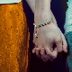 Bracelet en caoutchouc avec de l'or