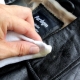 Comment nettoyer une veste en cuir à la maison?