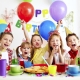 Enregistrement d'une table pour enfants le jour de l'anniversaire