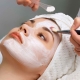 Technique de peeling profond du visage
