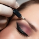 Caractéristiques de la procédure de microblading des sourcils