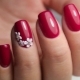 Idées de manucure rouge: de belles techniques et une variété de design