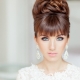 Belles coiffures de mariage pour cheveux moyen avec une frange