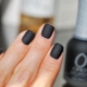 Caractéristiques et options de design manucure noir mat