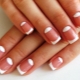 Les secrets du design français lunaire sur les ongles